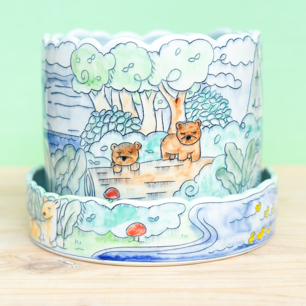 # 7 Woodland Creature : Large Planter