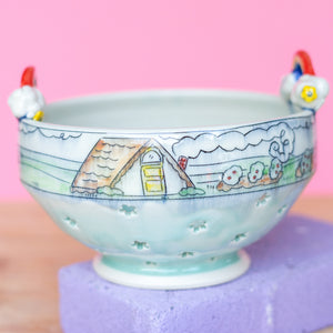 # 19 Cabin + Greenhouse with Garden  : Berry Bowl Colander