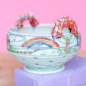 # 21 Cabins in Love with Heart Handle  : Berry Bowl Colander