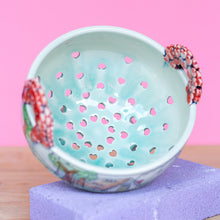 Load image into Gallery viewer, # 21 Cabins in Love with Heart Handle  : Berry Bowl Colander
