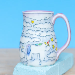 # 30 Unicorn Rainbow : Wide Bottom Stein