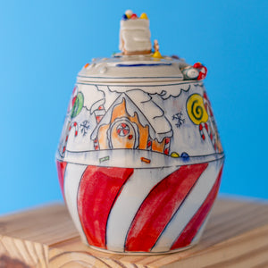 # 10 Gingerbread House Peppermint Swirl : Sugar Jar