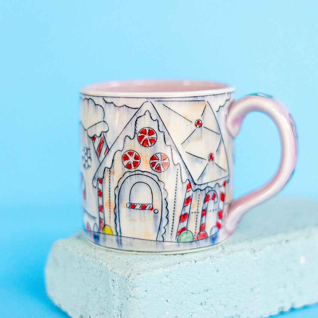 # 33 Gingerbread House : Medium Mug