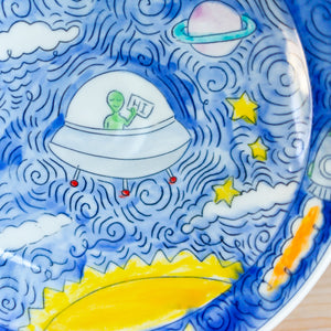 # 21 Space Alien : Dinner Plate