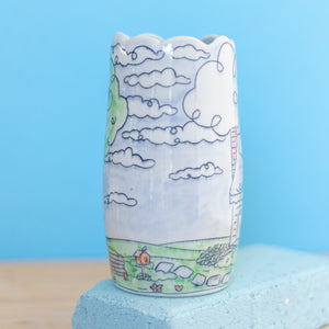 # 7 Cottage : Medium Vase